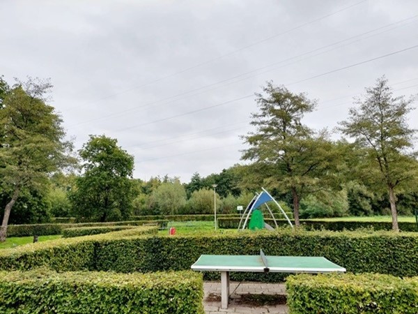 Foto - Verkocht: In rustige en groene woonwijk ‘Carisven’ staat deze  'ECO-WONING’ met 4 slaapkamers,  zonnige tuin en een inpandige garage